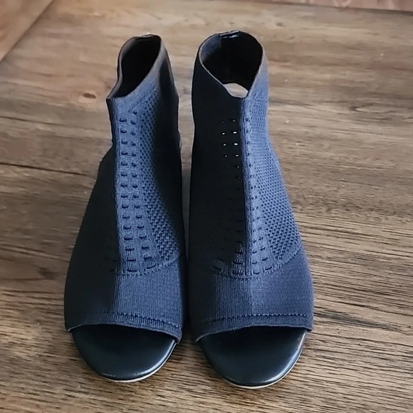 Steve Madden Black Peep Toe Slip-On Bootie Little Girls Size 3 - Picture 6 of 11